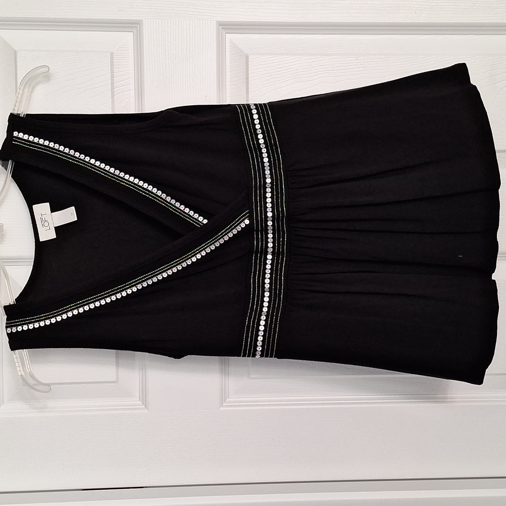 Ann Taylor Black Sleeveless Top